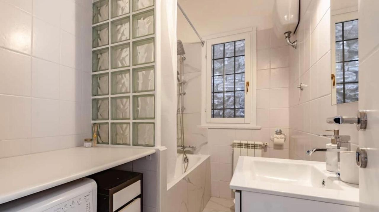 Independent House With Private Patio In Rome Villa ภายนอก รูปภาพ